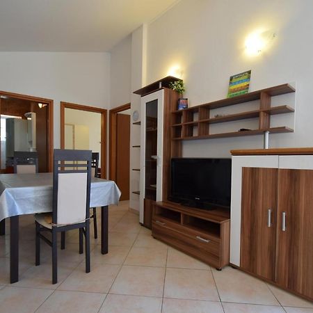 מאלינסקה Holiday Home Pere מראה חיצוני תמונה